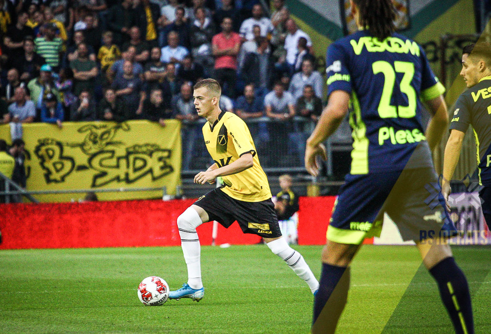 nac helmond sport [21 van 90]